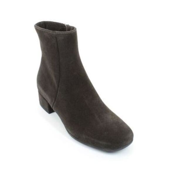 La CANADIENNE Shoes - La Canadienne Jillian Suede Boots 9.5 Moka Gray Brown NWT Ankle Zip Waterproof